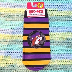 NWT Buc-ees Unisex Halloween Striped No-Show Socks Purple/Gold/Black